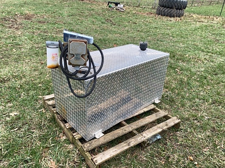 alum-100-gal-fuel-tank-with-pump-and-filter-image-1