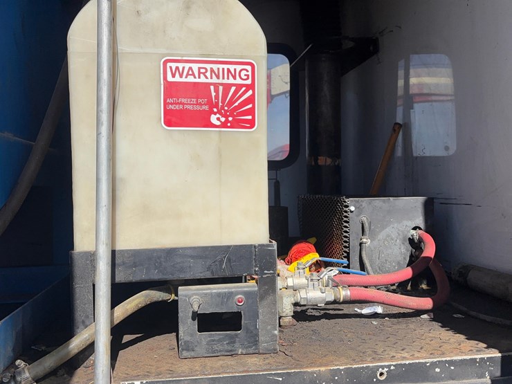 2013-western-star-4900-image-18