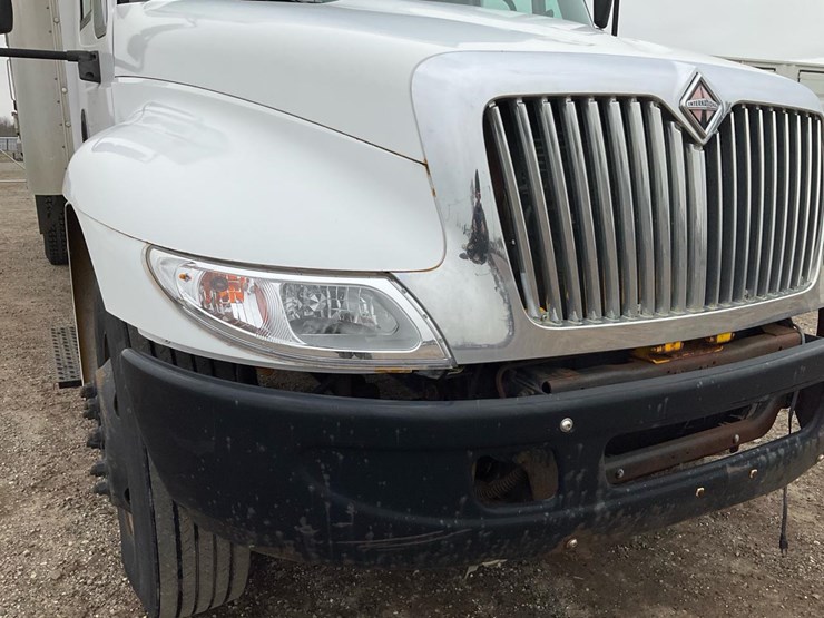 2005-international-durastar-4300-image-10