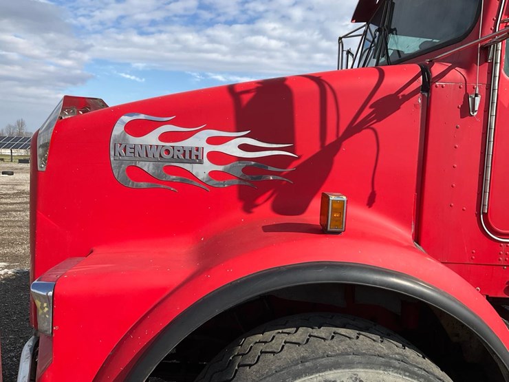 1995-kenworth-t800-image-14
