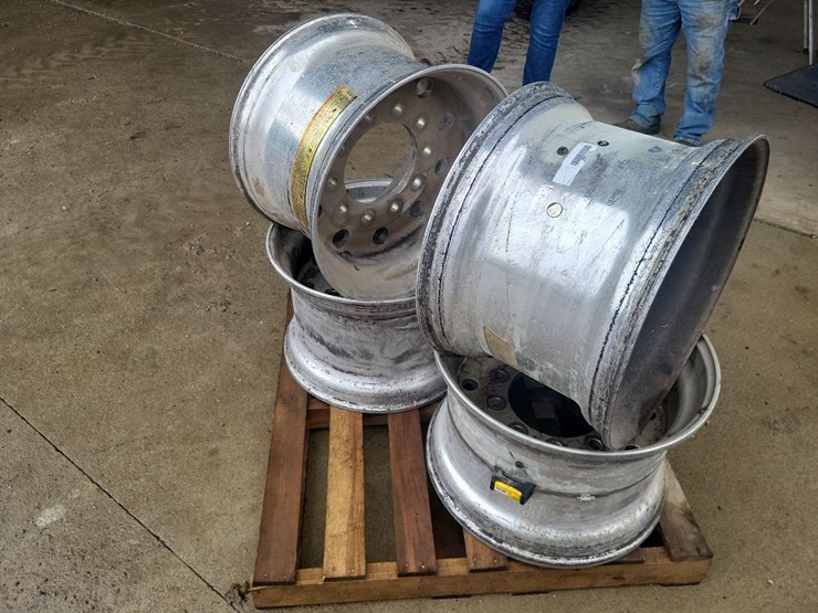 (4)-aluminum-super-single-rims-image-4