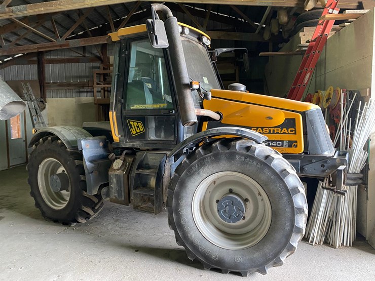 jcb-fast-trac-2140-image-1