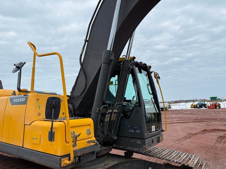 volvo-ec220dl-image-29