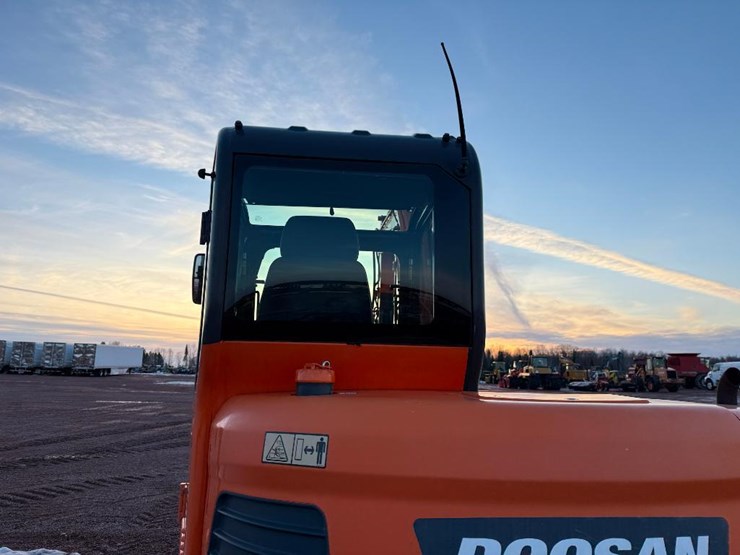 doosan-dx85r-3-image-23