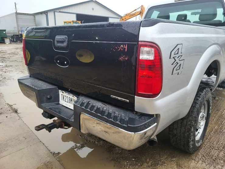 2015-ford-f250-xl-image-25