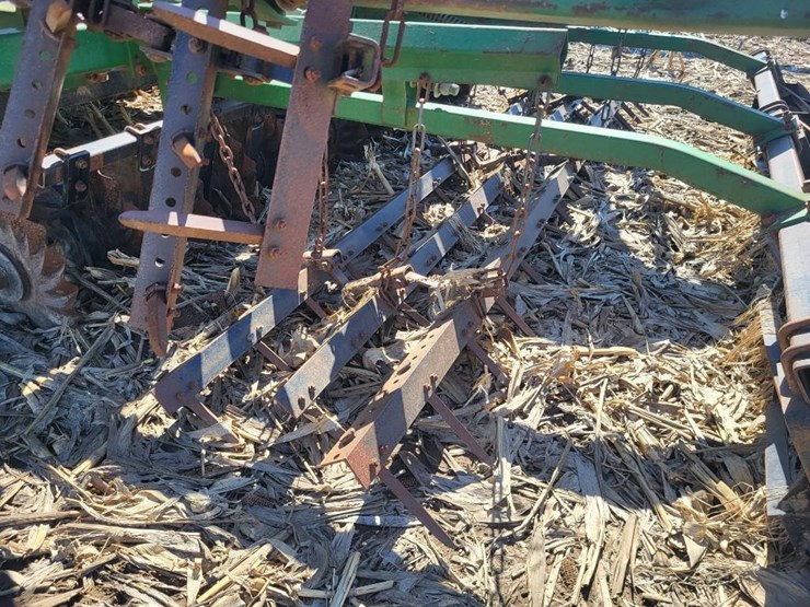 great-plains-2200tt-image-35