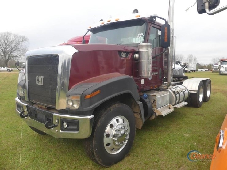 2017-caterpillar-ct660l-image-20