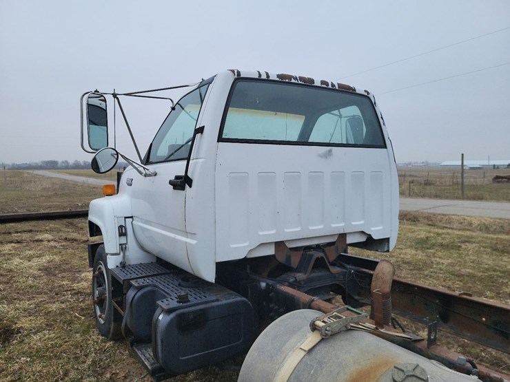 1991-gmc-kodiak-c6h042-single-axle-truck---blown-engine-image-13
