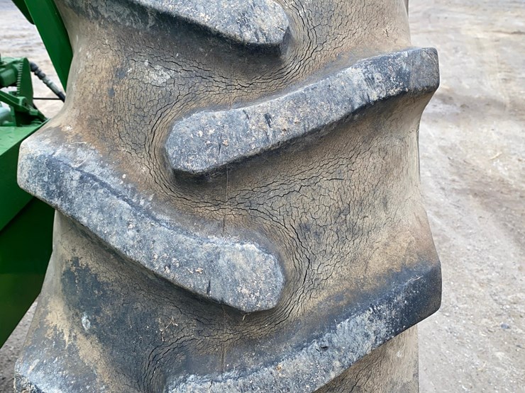 john-deere-2940-image-56