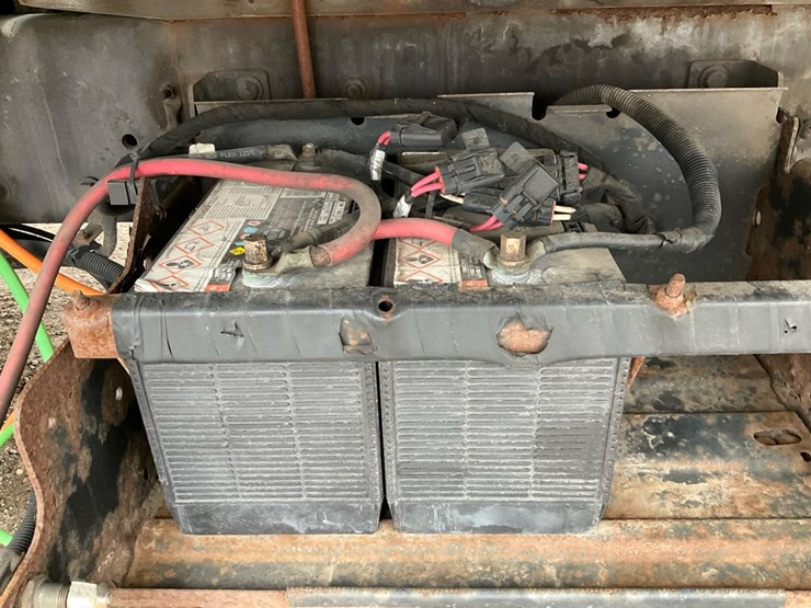 2005-international-durastar-4300-image-20