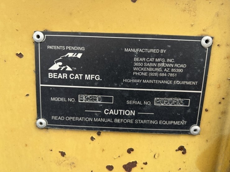 2013-bear-cat-bk250-towable-asphalt-crack-sealer-image-7