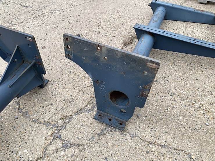 big-john-saddle-tank-brackets-came-off-a-case-ih-275-magnum-image-5
