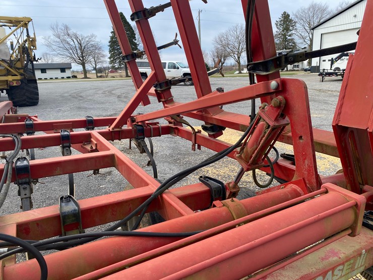 case-ih-4300-image-55