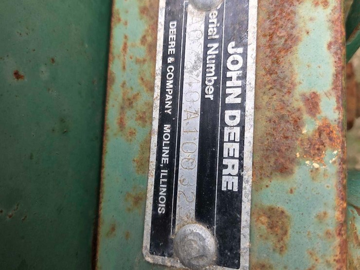 john-deere-7240-image-9