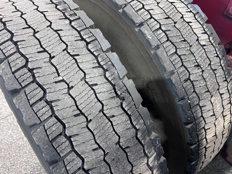 peterbilt-379-image-153