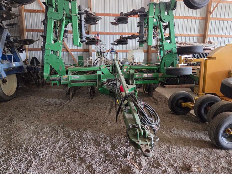 john-deere-2510l-image-16