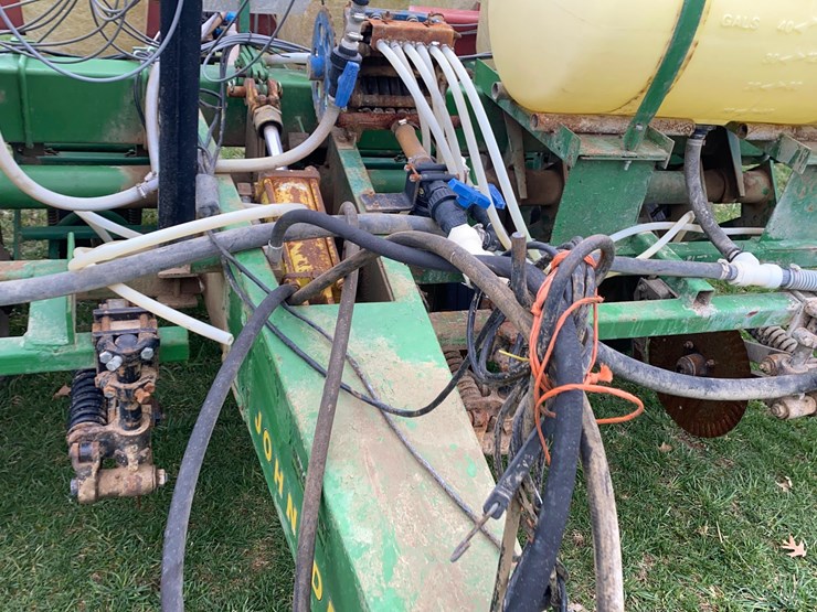 john-deere-7000-image-7