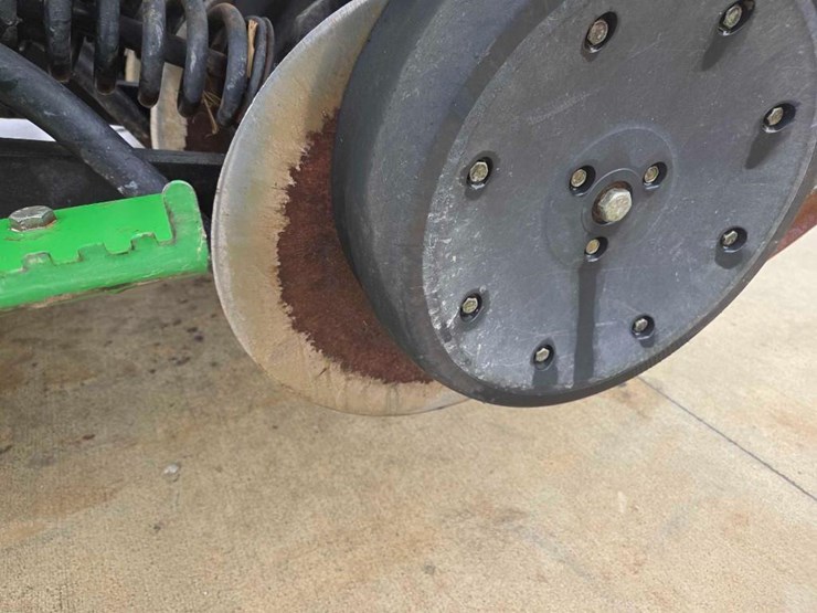 john-deere-1590-image-46