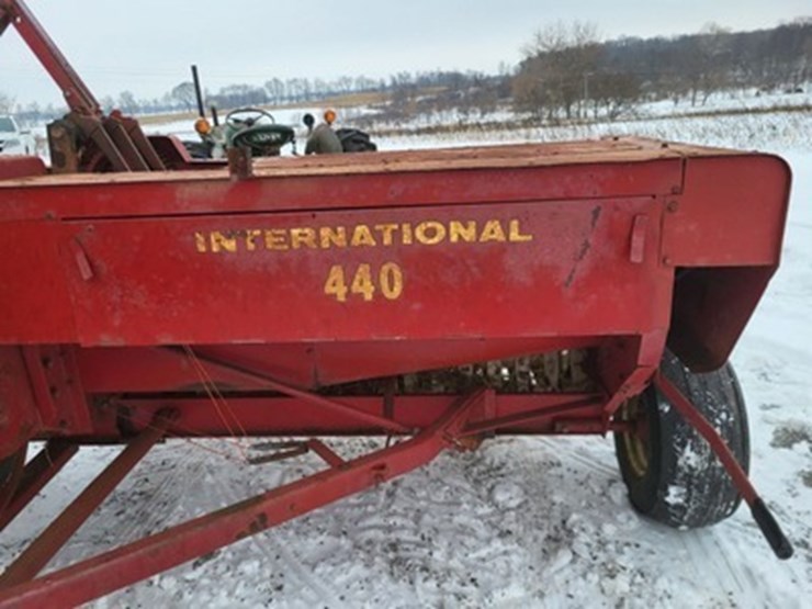 international-440-image-15