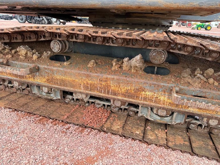 volvo-ec220dl-image-16