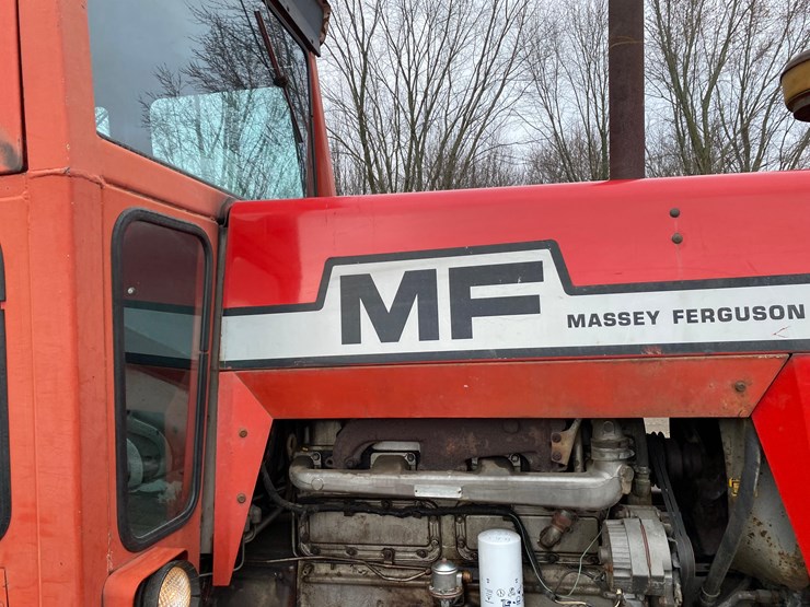 massey-ferguson-1135-image-23
