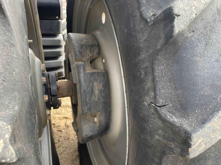 case-ih-magnum-340-image-76