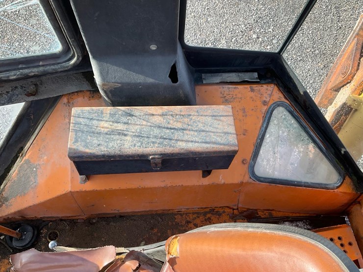 1982-case-580d-image-98