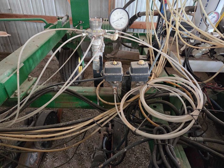 john-deere-2510l-image-33