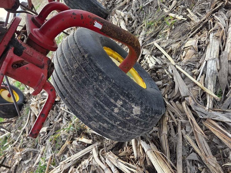 new-holland-163-image-18