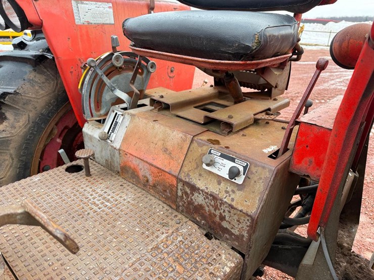massey-ferguson-180-image-29
