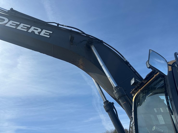 deere-350g-lc-image-26