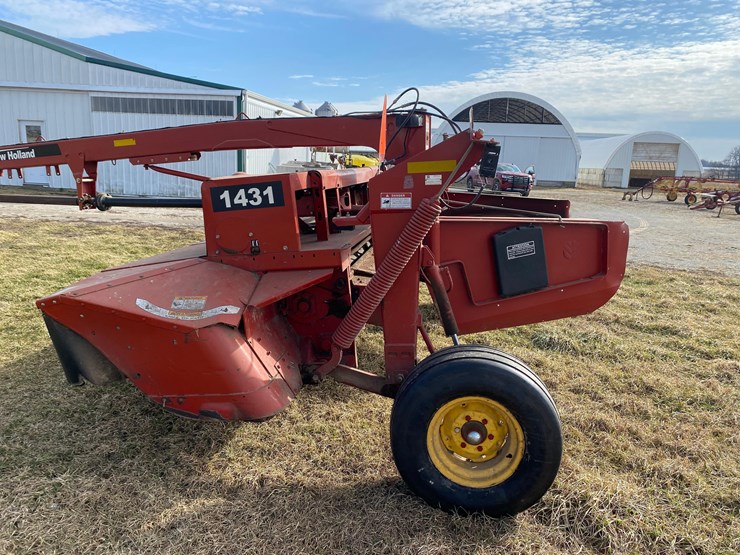 new-holland-1431-image-9