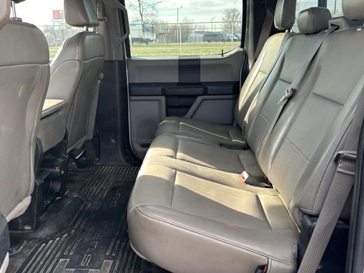 2019-ford-f350-image-32