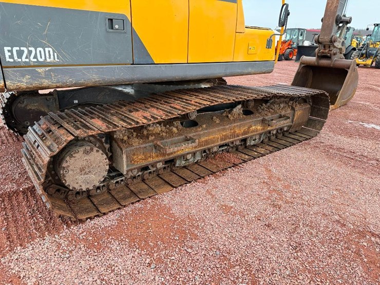 volvo-ec220dl-image-13