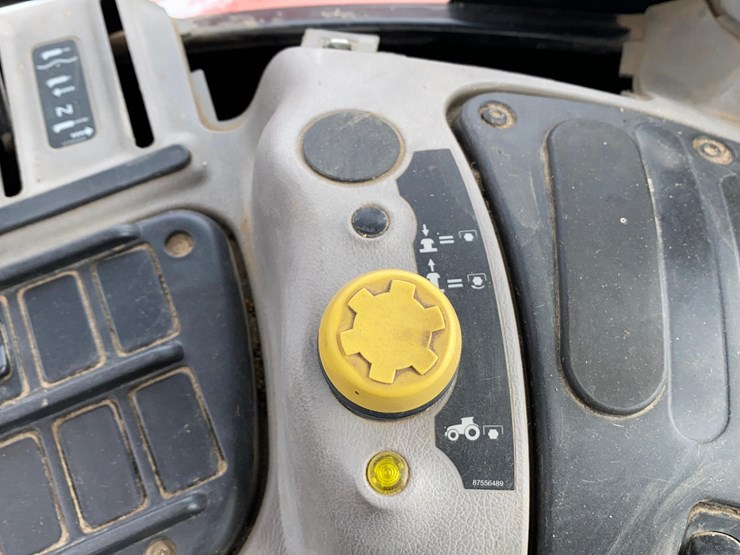 case-ih-125-image-61