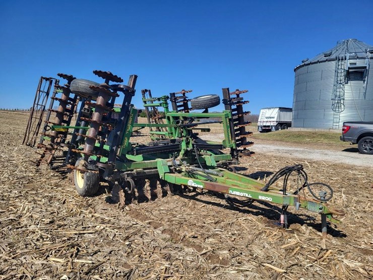 great-plains-2200tt-image-1