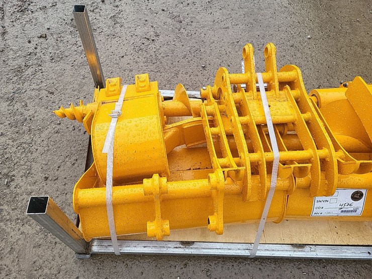 mini-mini-excavator-attachments-image-15