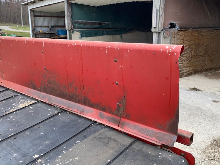 new-holland-144-image-15