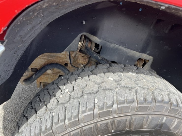 2011-chevrolet-silverado-2500-image-18