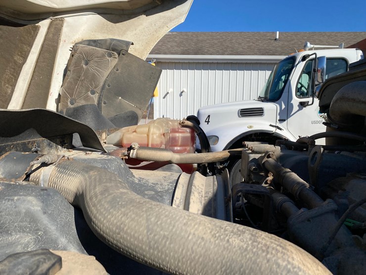 2011-international-prostar-image-47