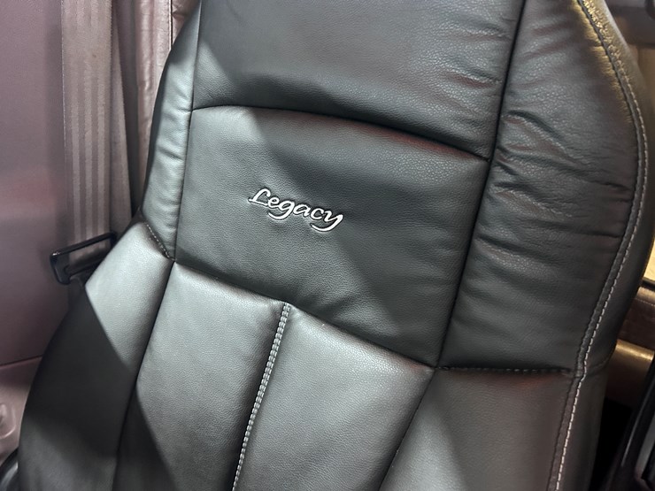 peterbilt-379-image-88