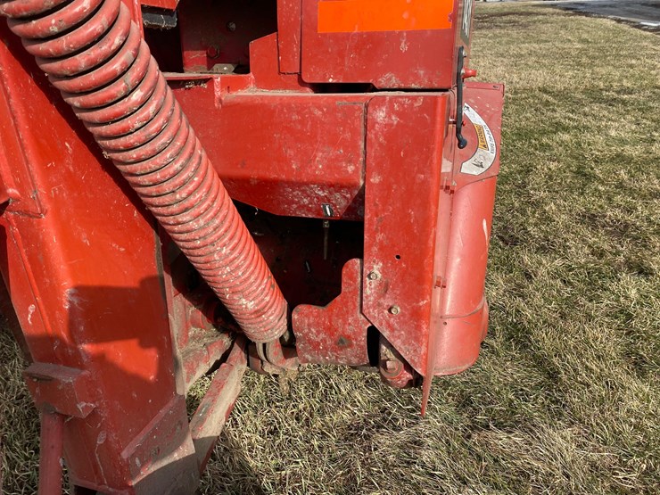 new-holland-1431-image-27