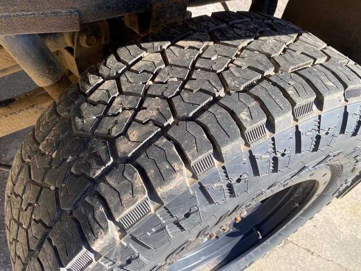 2018-dodge-2500-image-52