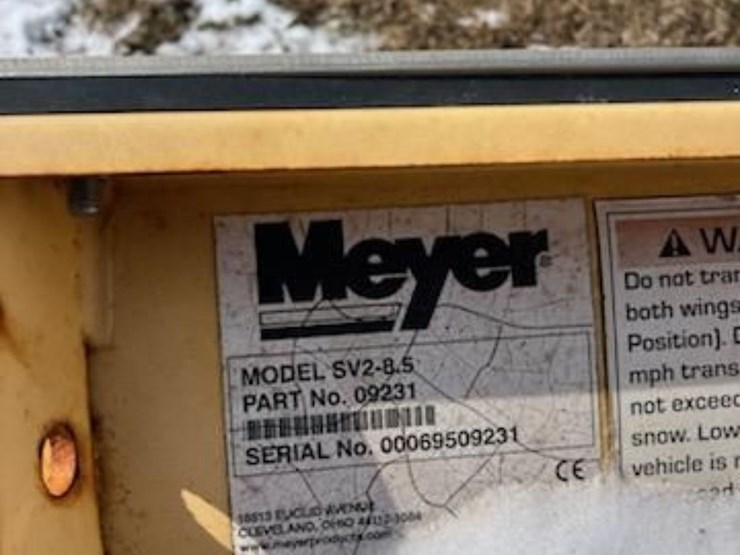 meyer-super-v2--snow-blade-w/truck-mounts-image-6