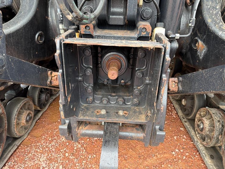 case-ih-magnum-380-rowtrac-image-42