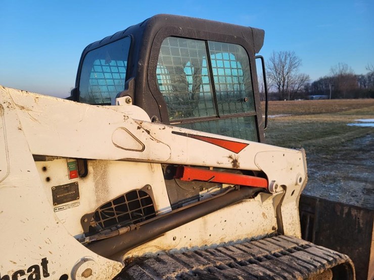 2017-bobcat-t630-image-26