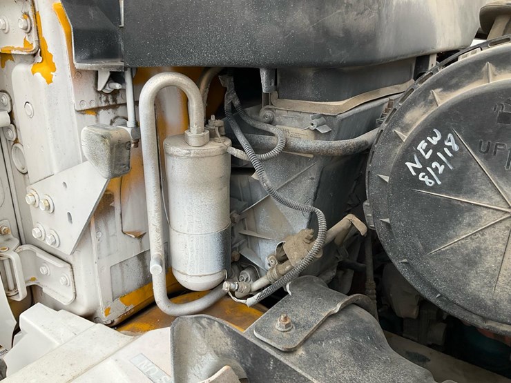 2005-international-durastar-4300-image-94