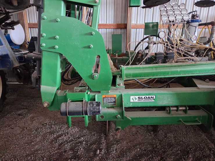 john-deere-2510l-image-26