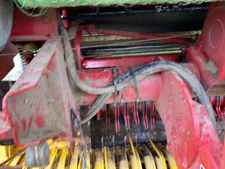 new-holland-br7060-image-41