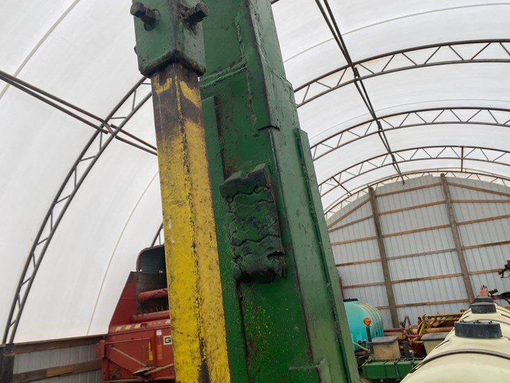 john-deere-7000-image-59